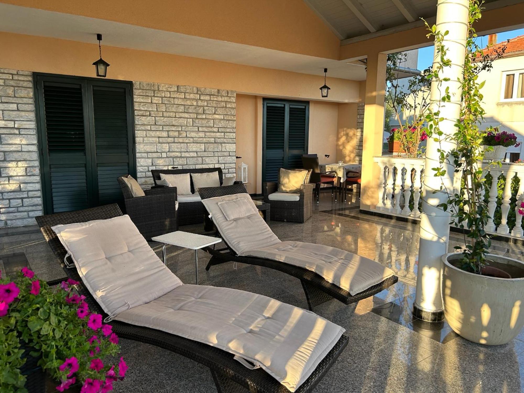 Holiday Home Villa Romantica Sveti Filip i Jakov Eksteriør billede