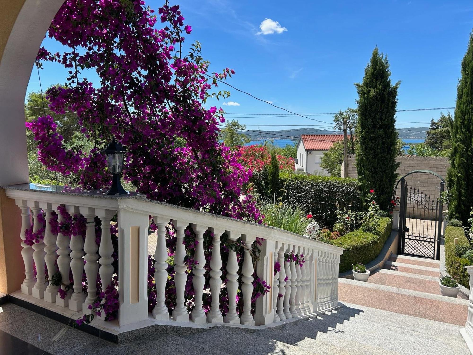 Holiday Home Villa Romantica Sveti Filip i Jakov Eksteriør billede