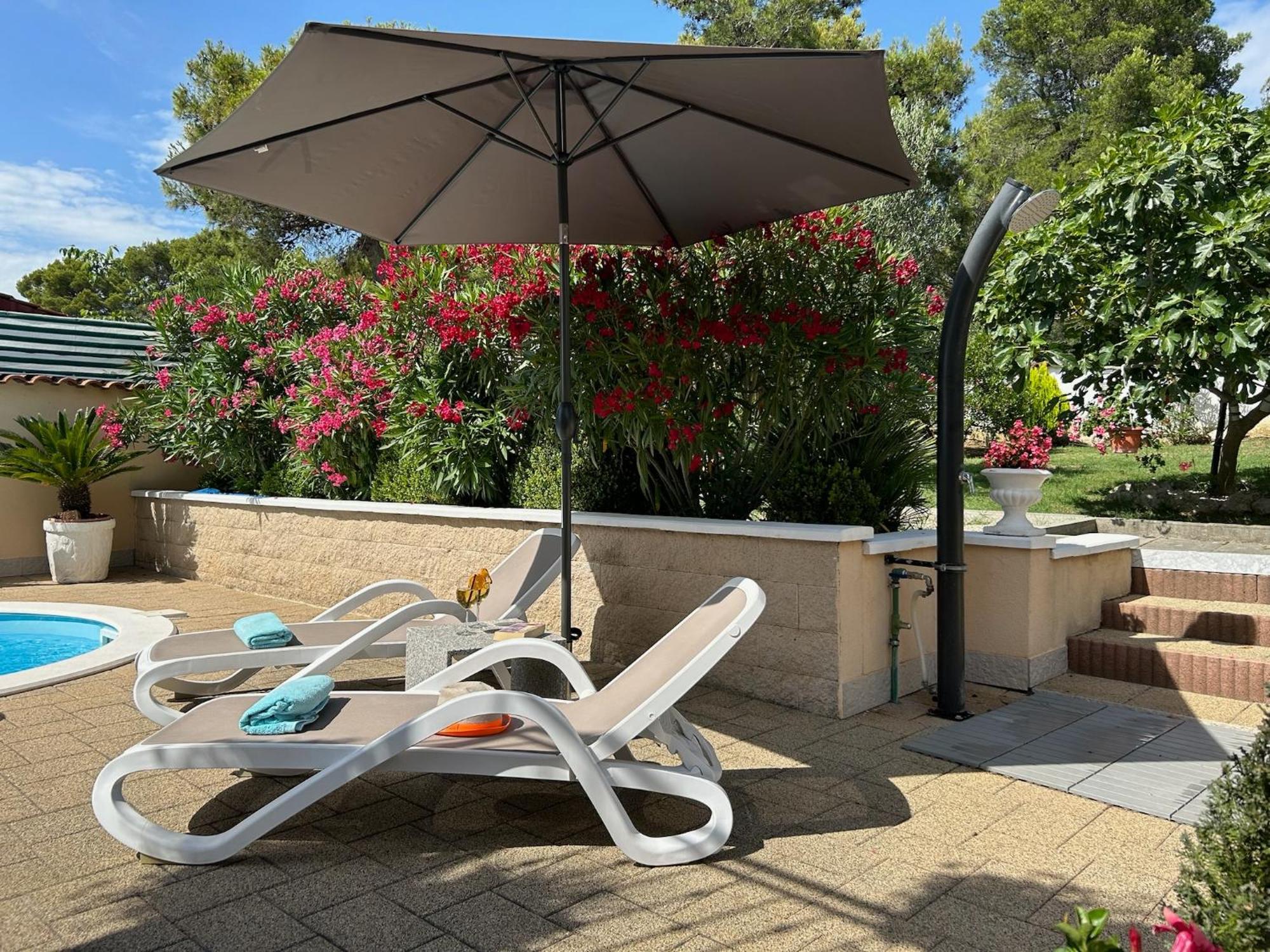 Holiday Home Villa Romantica Sveti Filip i Jakov Eksteriør billede